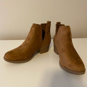 Ankle boots